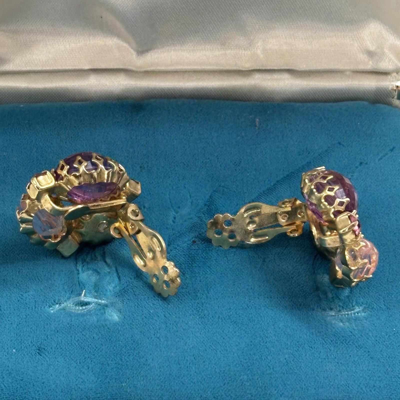 Other Vtg 60s gold tone beaded rhinestone clip on earrings Size ONE SIZE - 3 Thumbnail