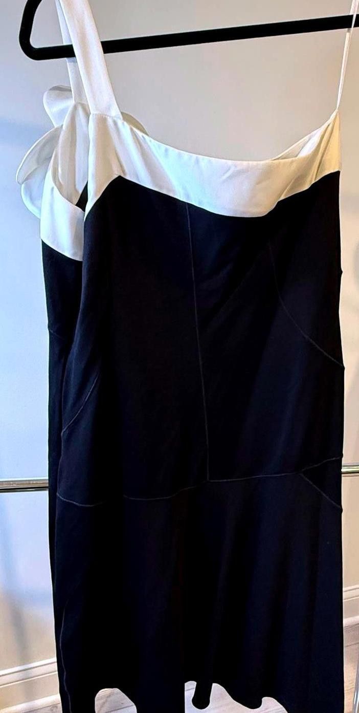 Designer Elegant NUE by Shani One-Shoulder Black Dress Size XL / US 12-14 / IT 48-50 - 2 Thumbnail