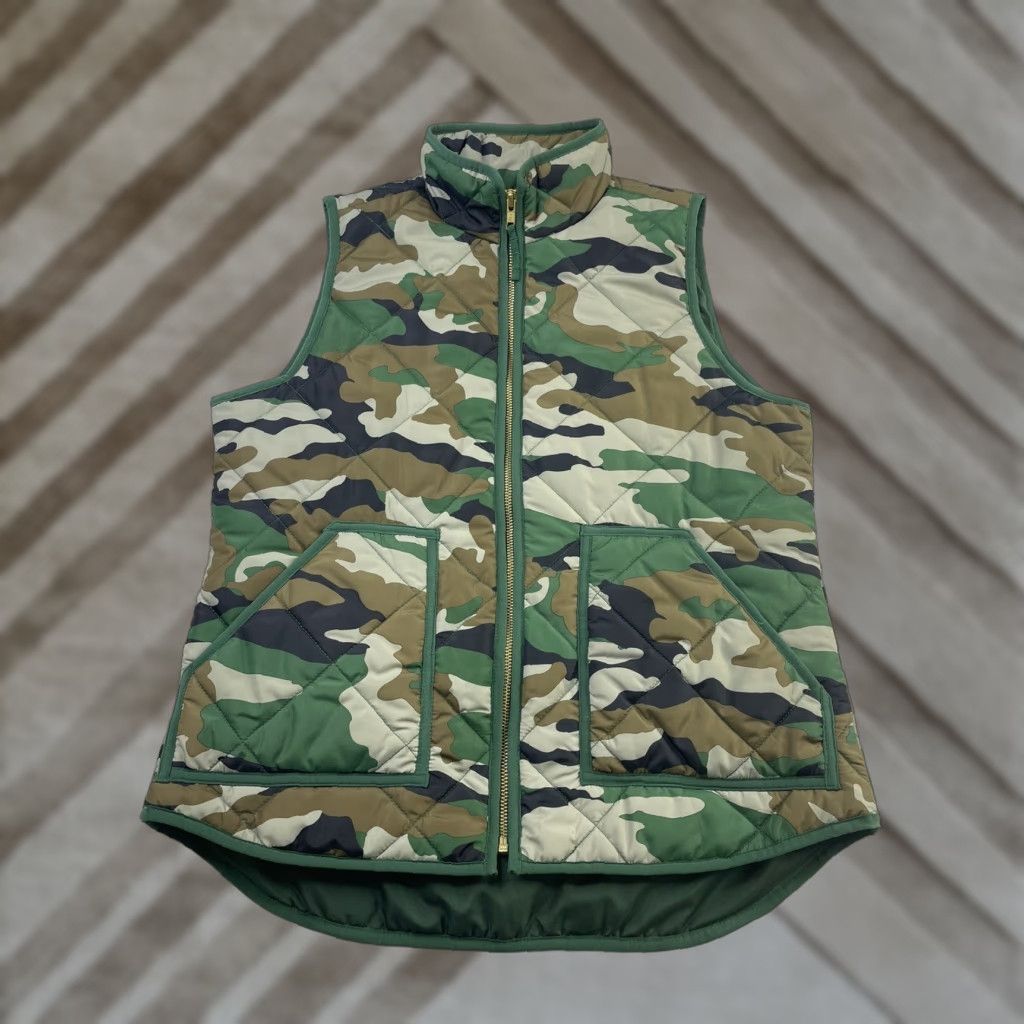 J.Crew J. Crew Mercantile Vest Full Zip Camo Print Quilted Womens Size S Multicolor Excursion Size S / US 4 / IT 40 - 1 Thumbnail