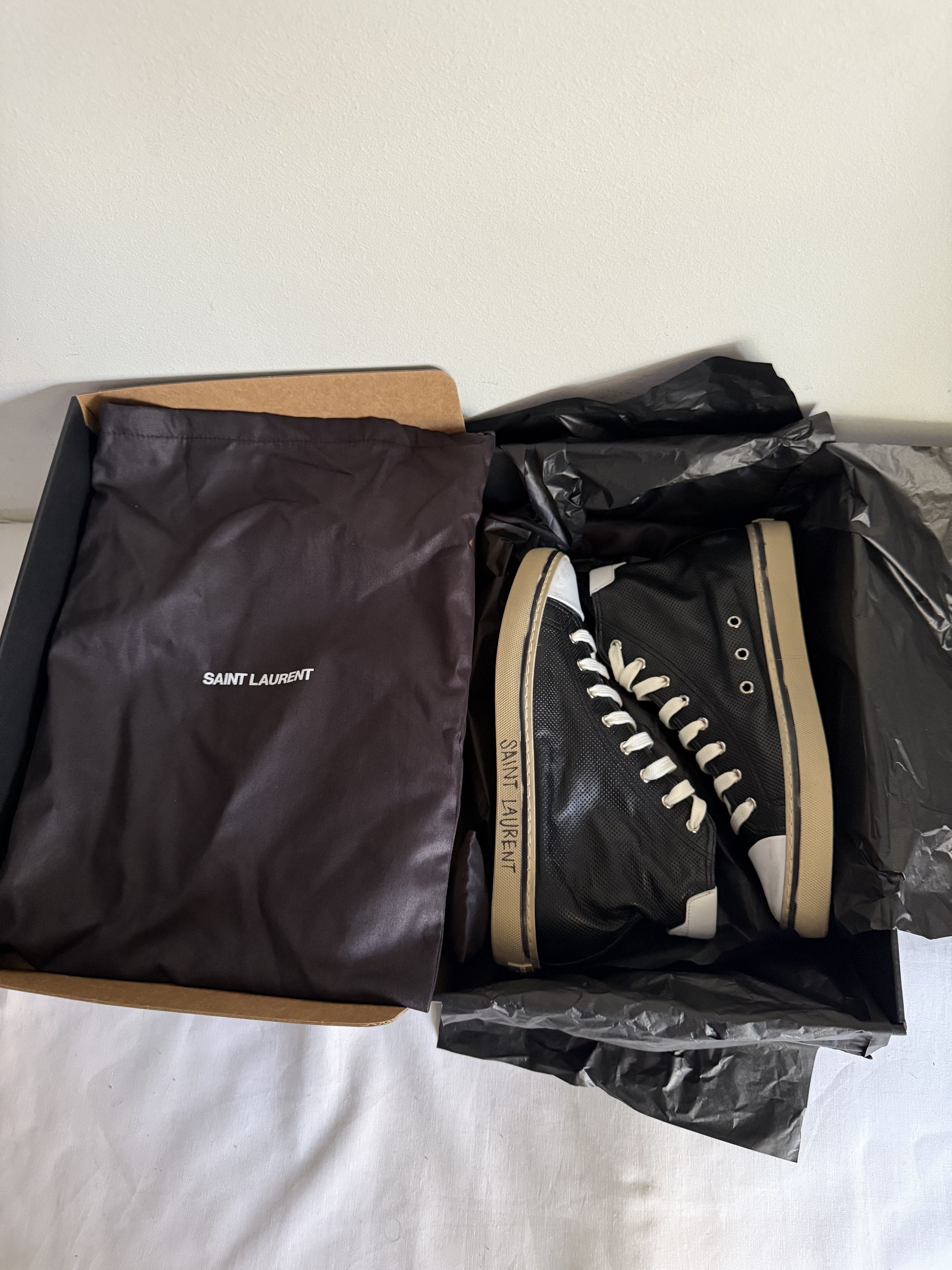 Saint Laurent Paris Saint Laurent Malibu Sneakers Size US 10 / EU 43 - 9 Thumbnail