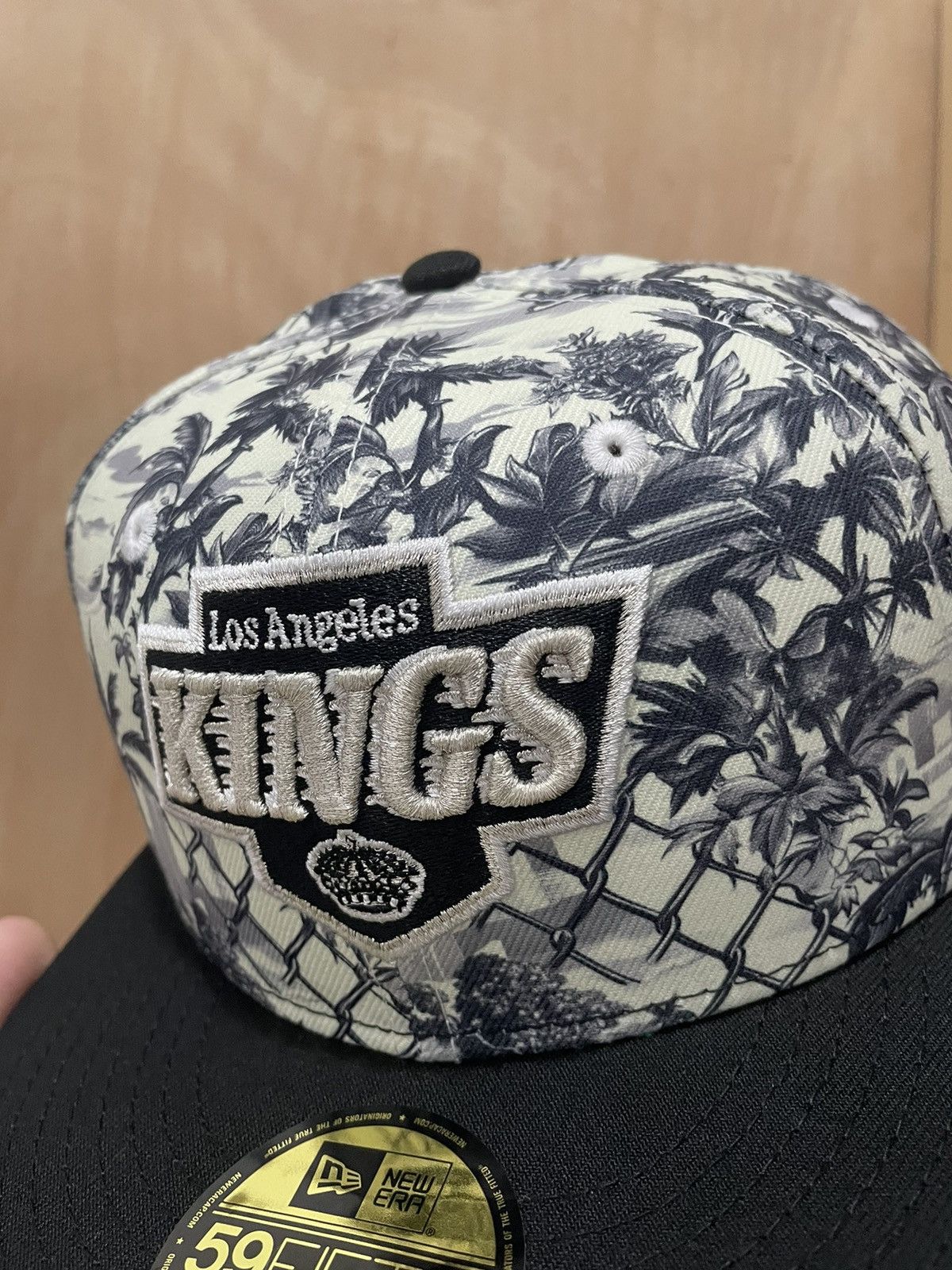 Hat Club Hat club TY DE JOUY Los Angeles Kings Size 7 1/4 Size ONE SIZE - 3 Thumbnail