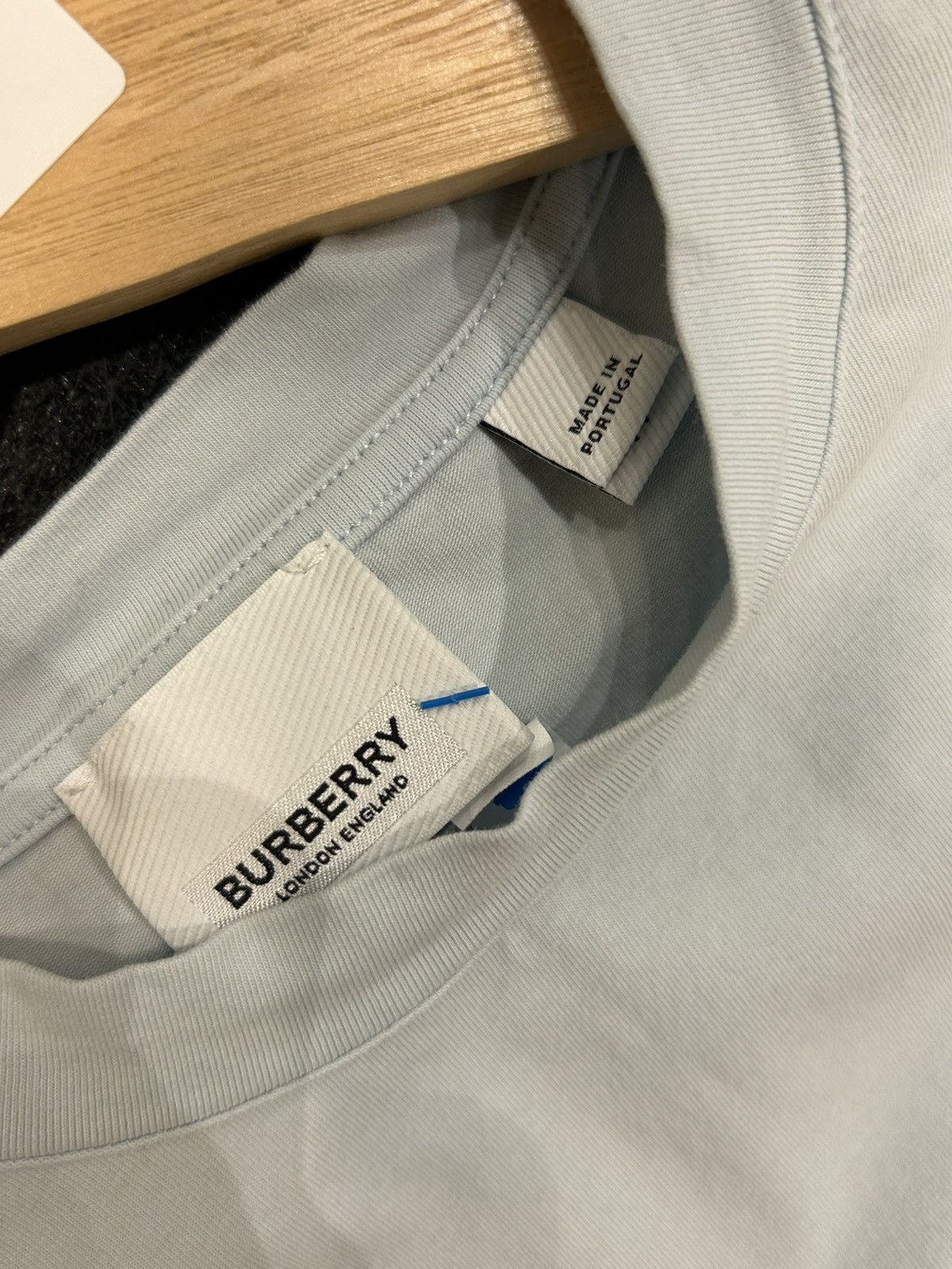 Burberry Burberry London England Tee Size US M / EU 48-50 / 2 - 4 Thumbnail