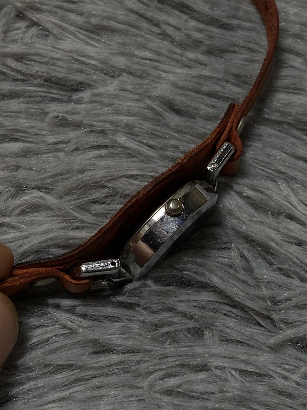 Other Vintage Leather Strap Quartz Watch - Timeless Design Size ONE SIZE - 7 Thumbnail