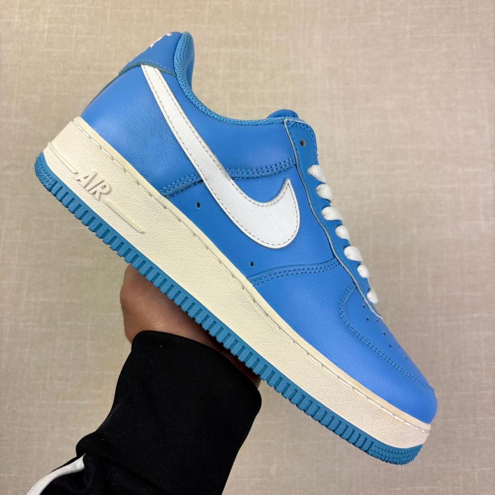 Nike 2022 Nike Air Force 1 Low '07 Retro "University Blue" 9.5M Size US 9.5 / EU 42-43 - 1 Thumbnail
