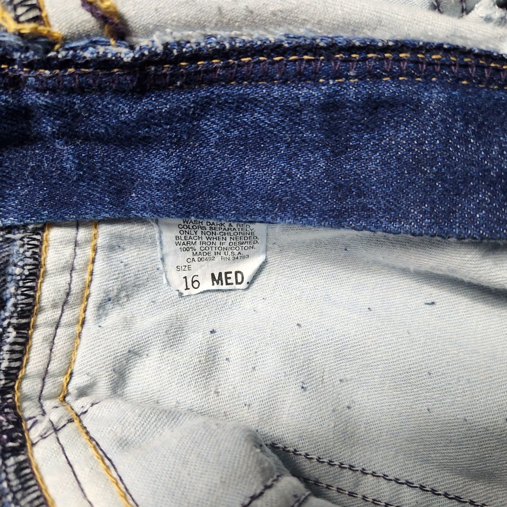 Lee VINTAGE Lee High Rise Bareback Yoked Pleated Jeans Deadstock NWT-Size 16 Blue 1980s Womens Jeans Size 38" / US 16 / IT 52 - 7 Thumbnail