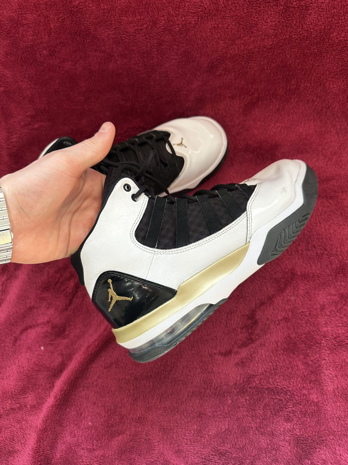 Jordan Brand jordan max aura 2 "olympic gold" Size US 6 / EU 39 - 8 Thumbnail