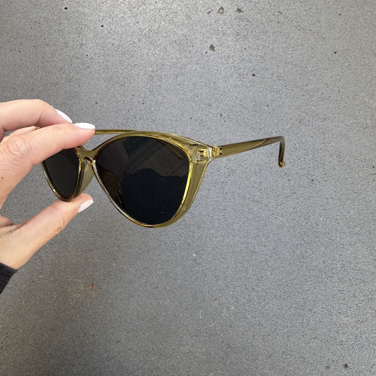 Other Y2K Unisex Sunglasses Retro Fashion Shades DL800-02 Size ONE SIZE - 2 Thumbnail