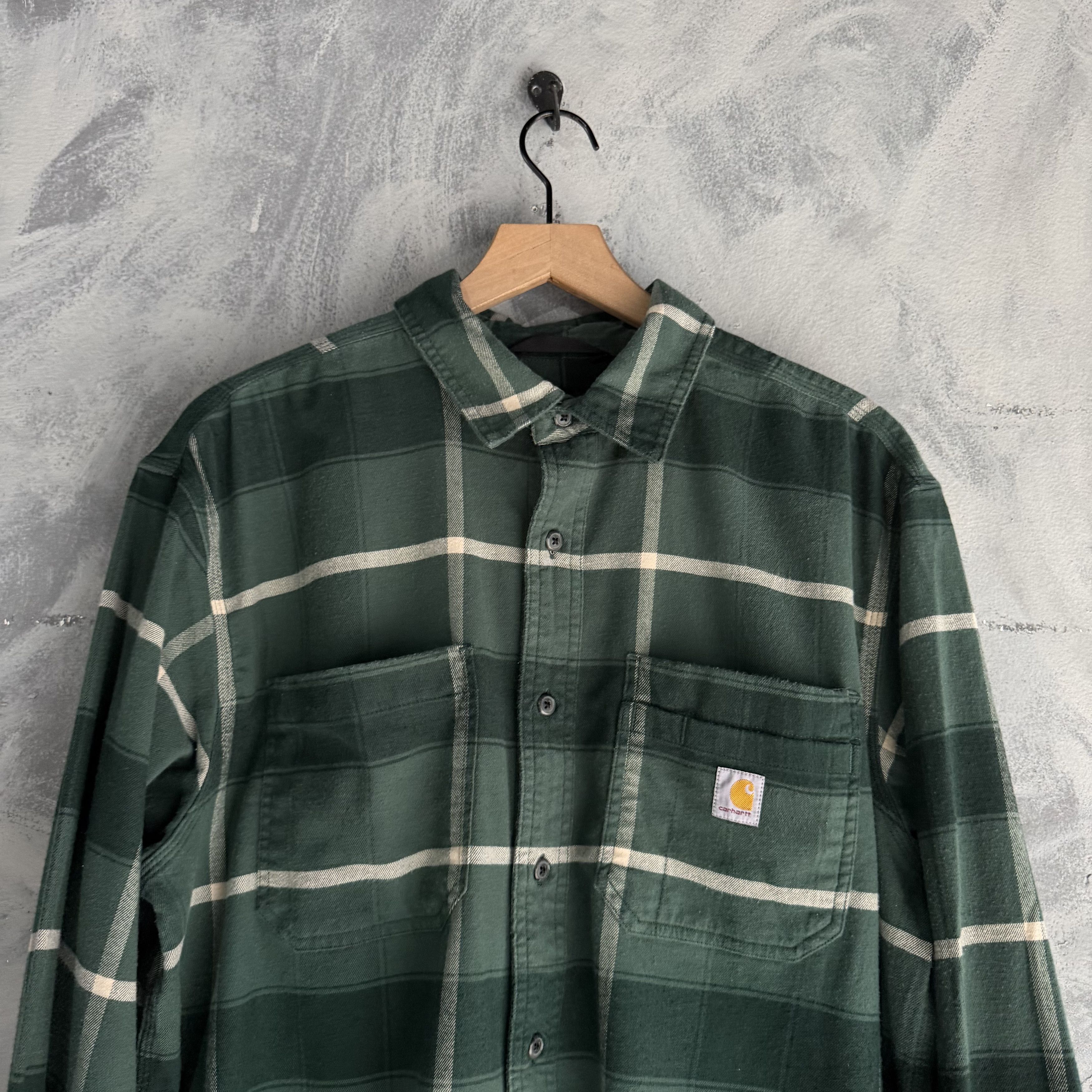 Carhartt Carhartt Shirt Green Black Plaid Flannel Relaxed Button Up Size US L / EU 52-54 / 3 - 1 Thumbnail