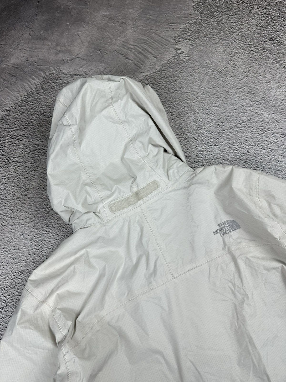 The North Face Vintage The North Face Rain Coat Puffer Jacket HyVent Washed Size M / US 6-8 / IT 42-44 - 16 Thumbnail