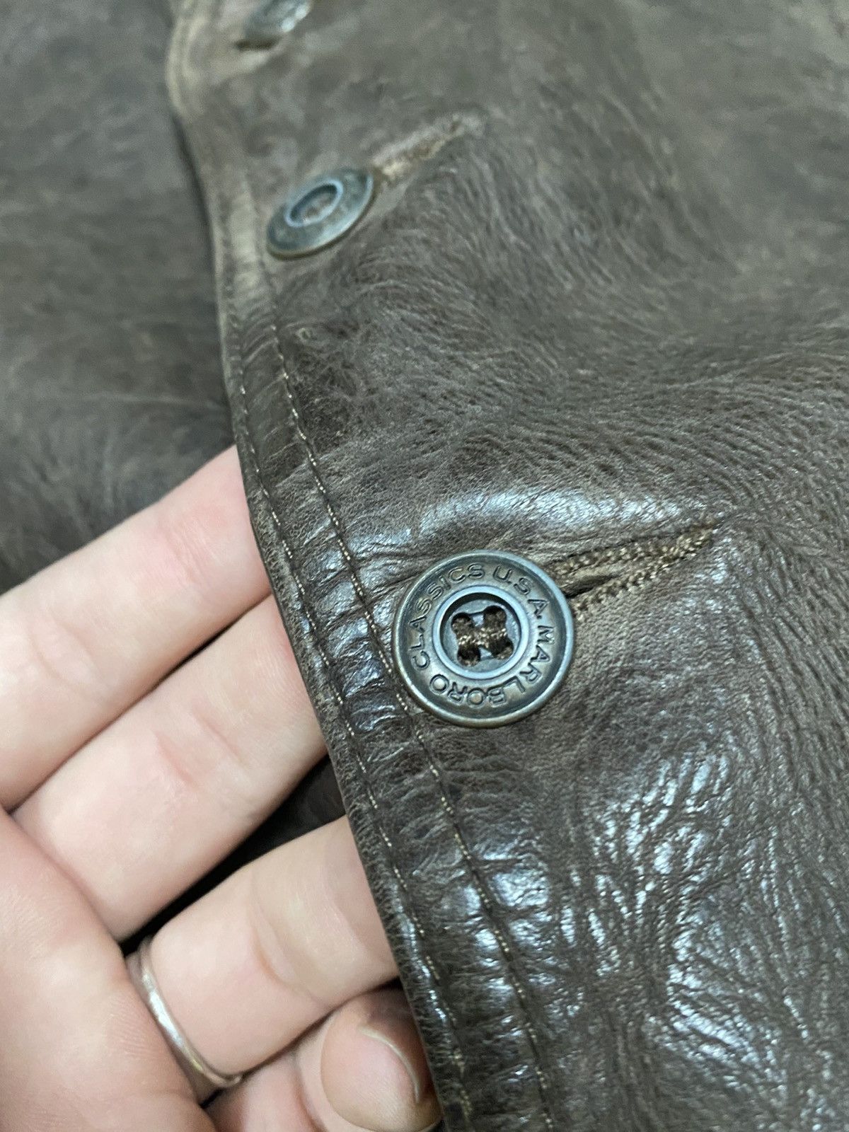 Marlboro Classics Marlboro Classic leather vest buttons Size US L / EU 52-54 / 3 - 3 Thumbnail