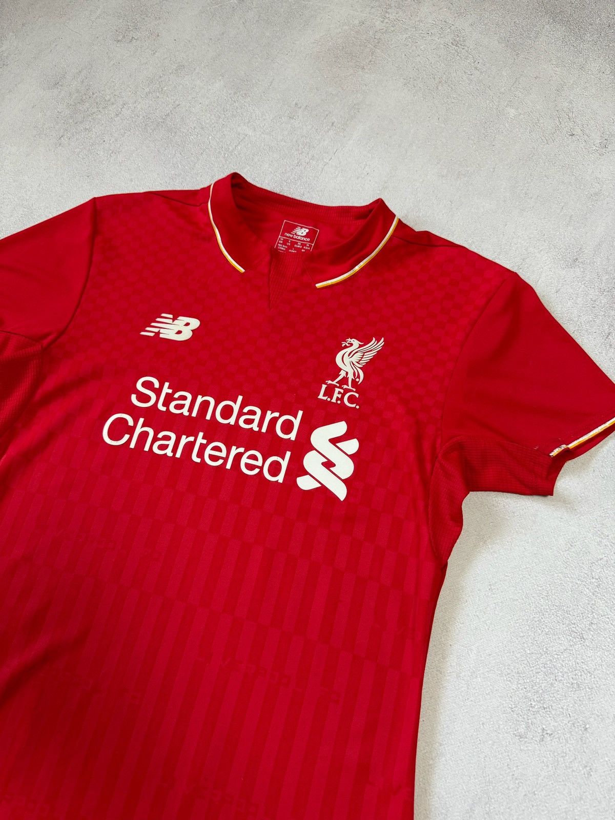 New Balance New Balance Liverpool Jersey Football Shirt 2015/2016 Womens Size US M / EU 48-50 / 2 - 3 Thumbnail
