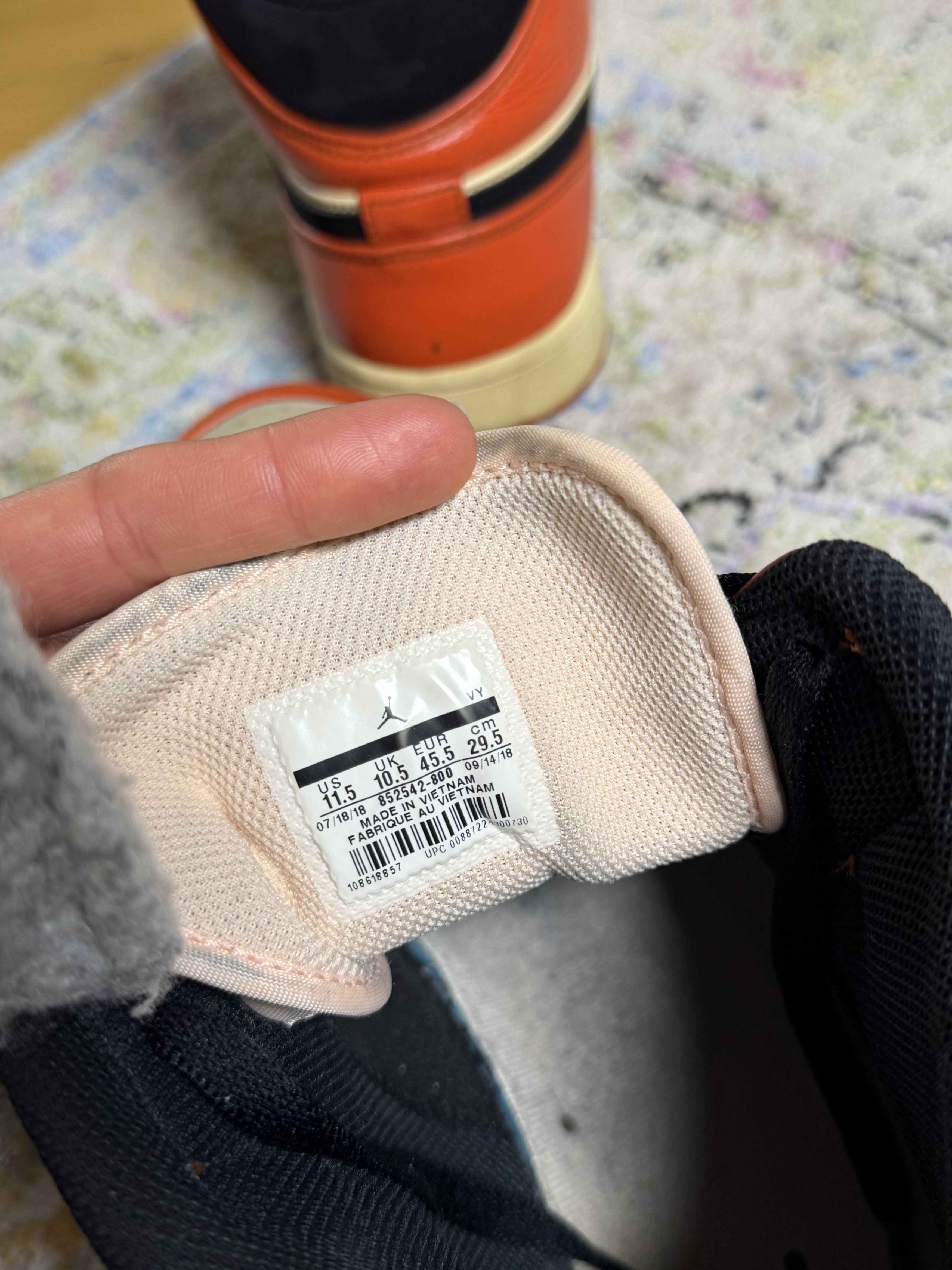 Jordan Brand Air Jordan 1 Mid SE "Team Orange" Sneakers Size US 11.5 / EU 44-45 - 10 Thumbnail