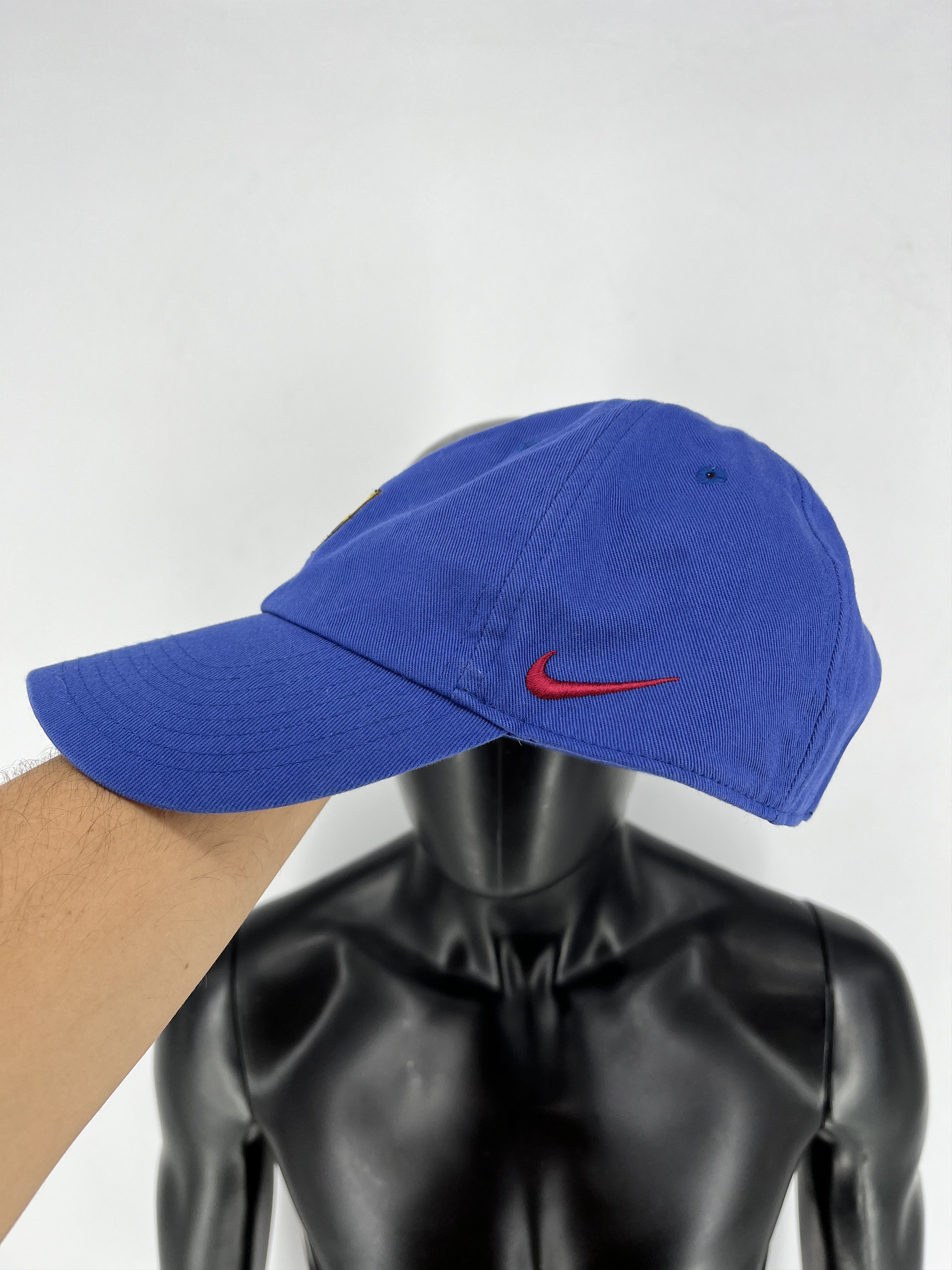 Nike Vintage 00s Nike Barcelona FC Centre Logo Swoosh Cap y2k og Size ONE SIZE - 3 Thumbnail