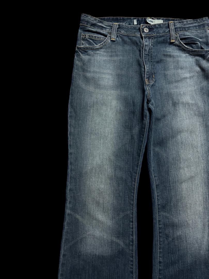 Vintage FLARED 90’S Style Gap Mudwash Distressed Flare Denim Jean Size US 30 / EU 46 - 4 Thumbnail