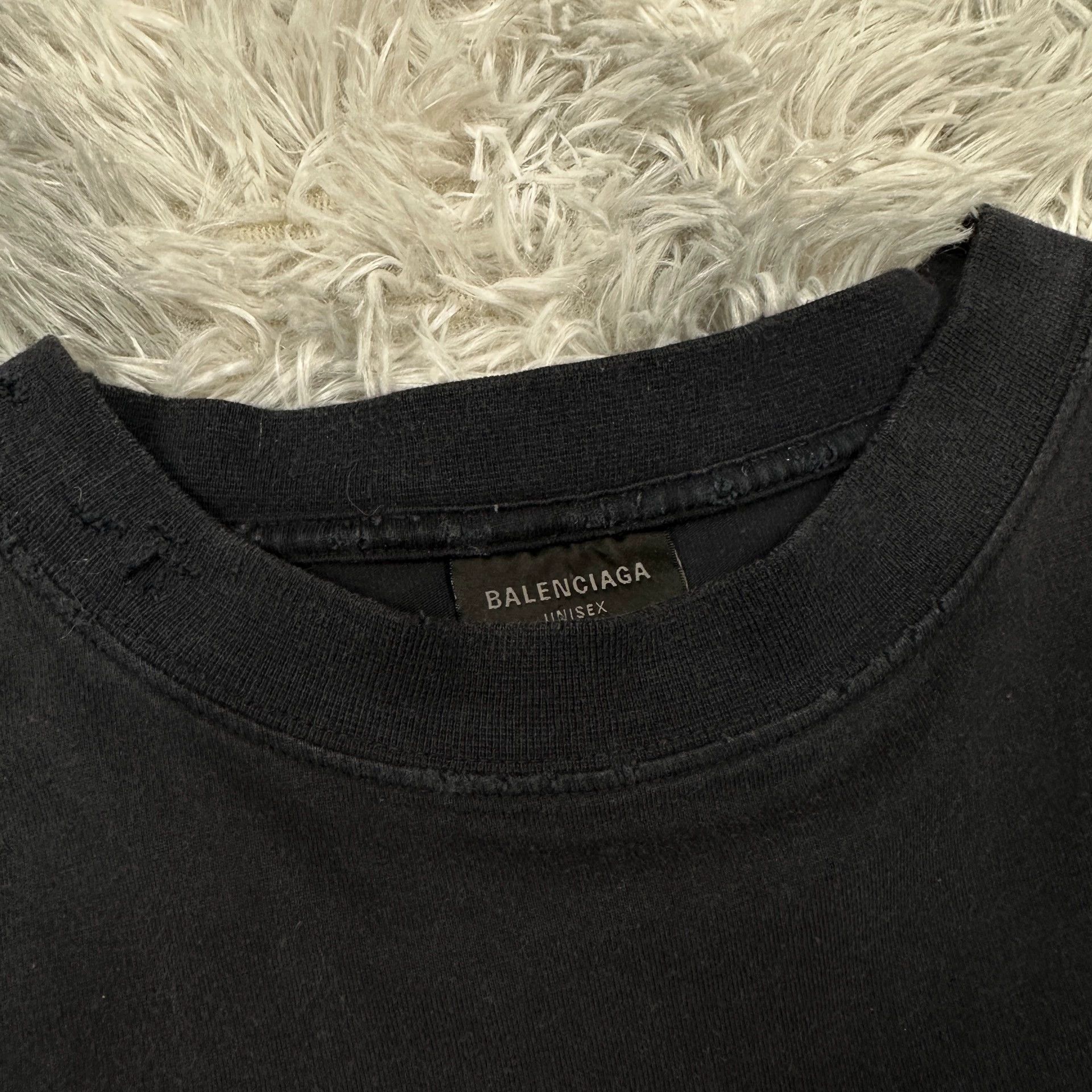 Balenciaga balenciaga fashion designer distressed short sleeve t-shirt Size US M / EU 48-50 / 2 - 4 Thumbnail