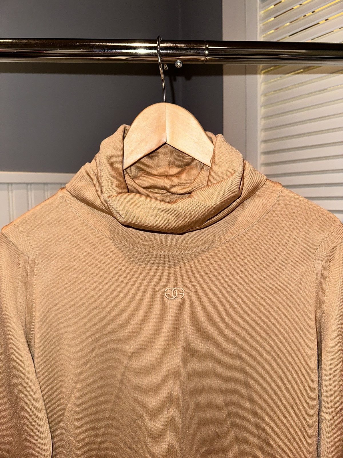 Givenchy × Vintage Vintage Givenchy Sport Long Sleeve Turtleneck Size M / US 6-8 / IT 42-44 - 1 Thumbnail