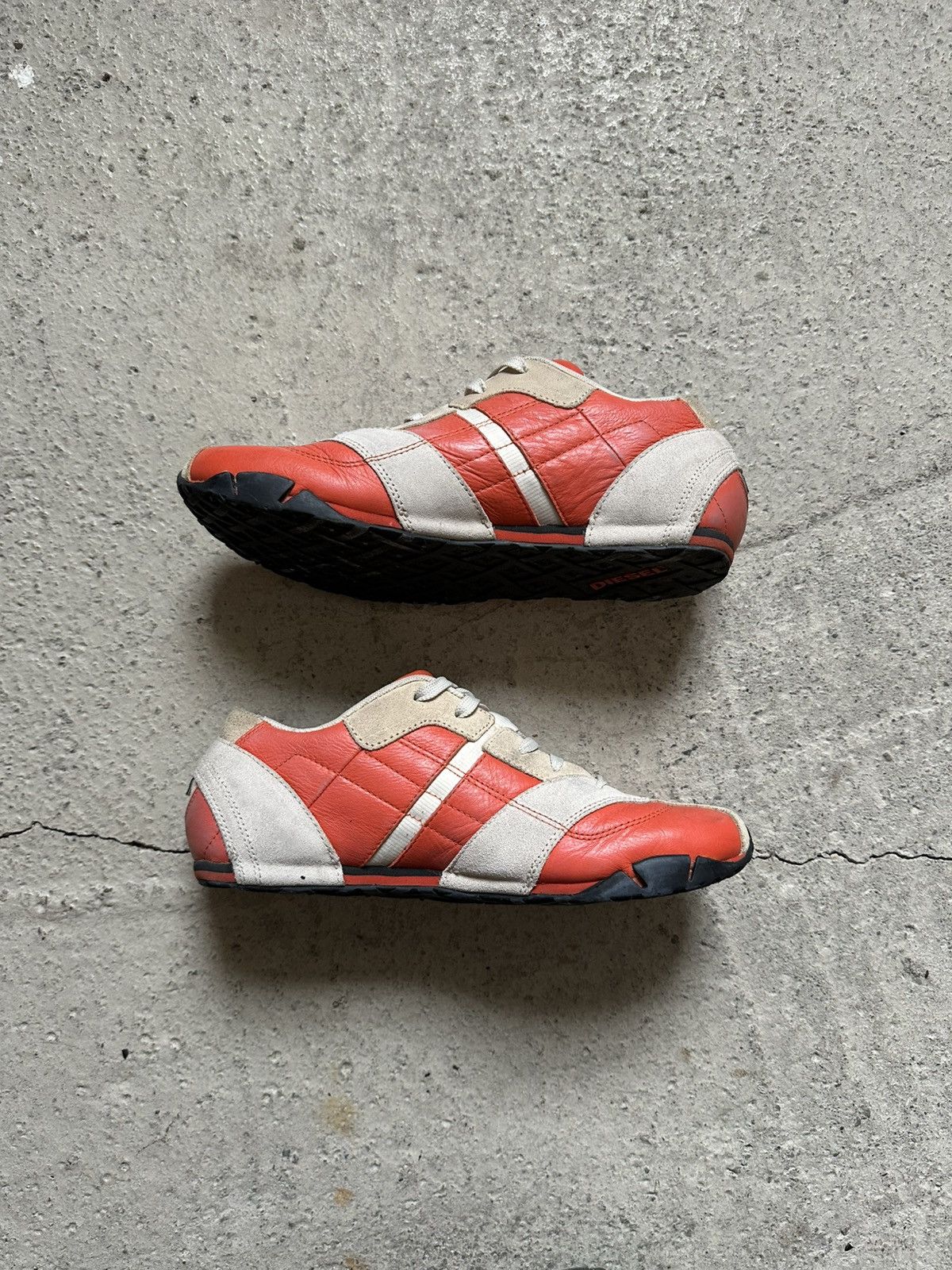 Diesel Vintage 2000s Diesel low profile leather suede sneakers Size US 9 / EU 42 - 7 Thumbnail