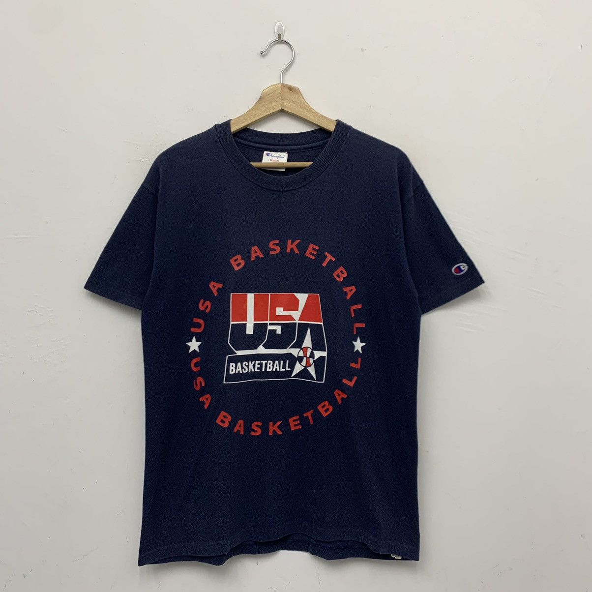 Champion Vintage Champion Usa Basketball Team Tshirt Size US M / EU 48-50 / 2 - 1 Thumbnail