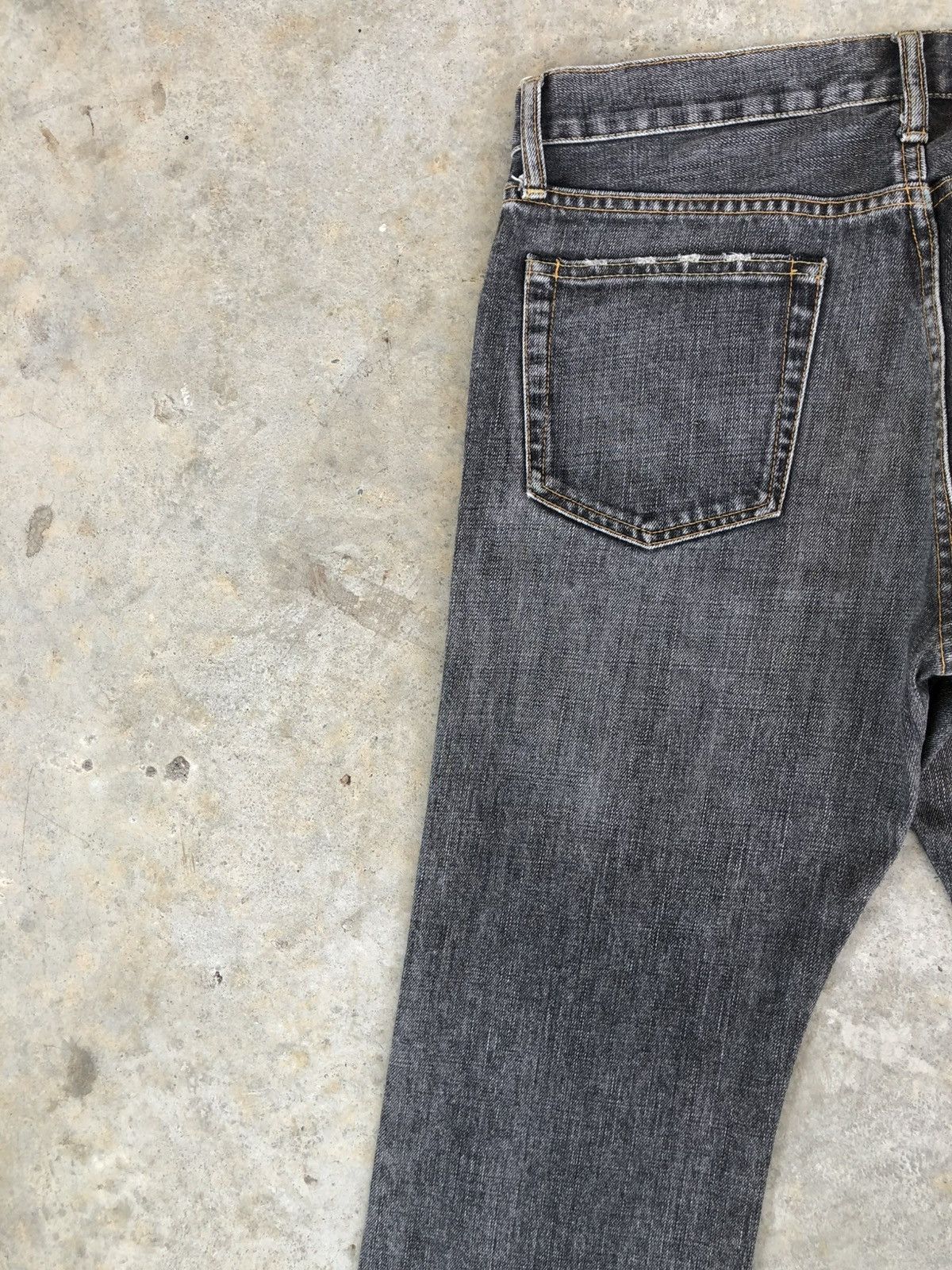 If Six Was Nine Japanese Uniqlo Flared Jeans Bootcut Distressed Jeans Size US 32 / EU 48 - 9 Thumbnail
