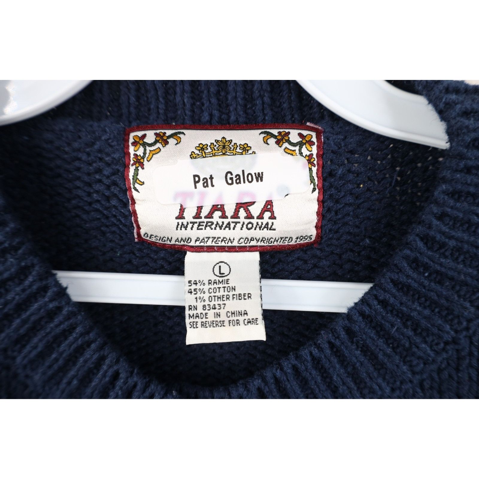Vintage Vintage 90s Streetwear Heavy Christmas Cardigan Sweater Size L / US 10 / IT 46 - 12 Thumbnail