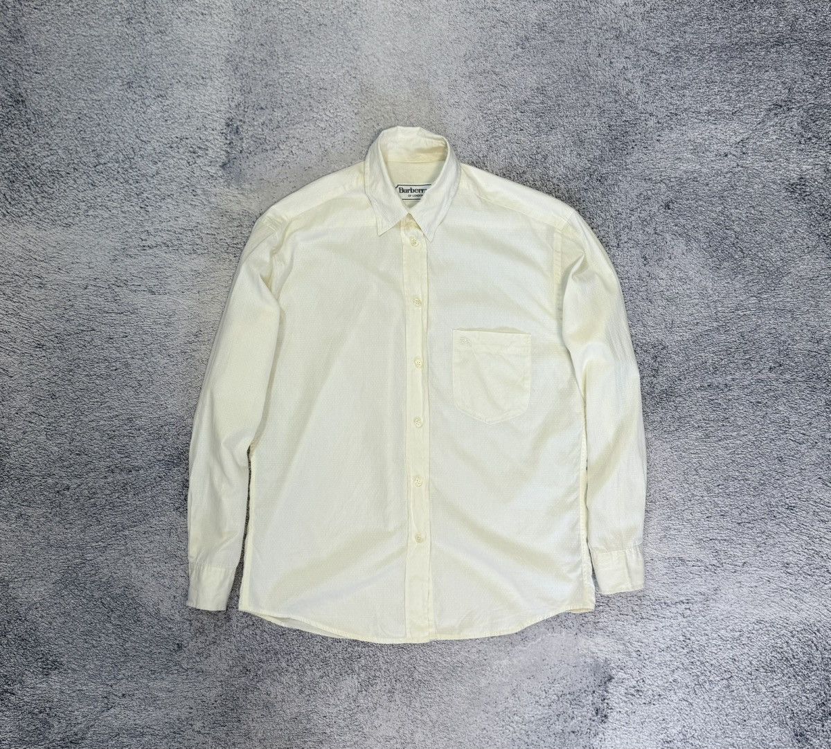 Burberry Burberrys Women Shirt Long Sleeve White Logo Pocket Vintage Size M / US 6-8 / IT 42-44 - 3 Thumbnail