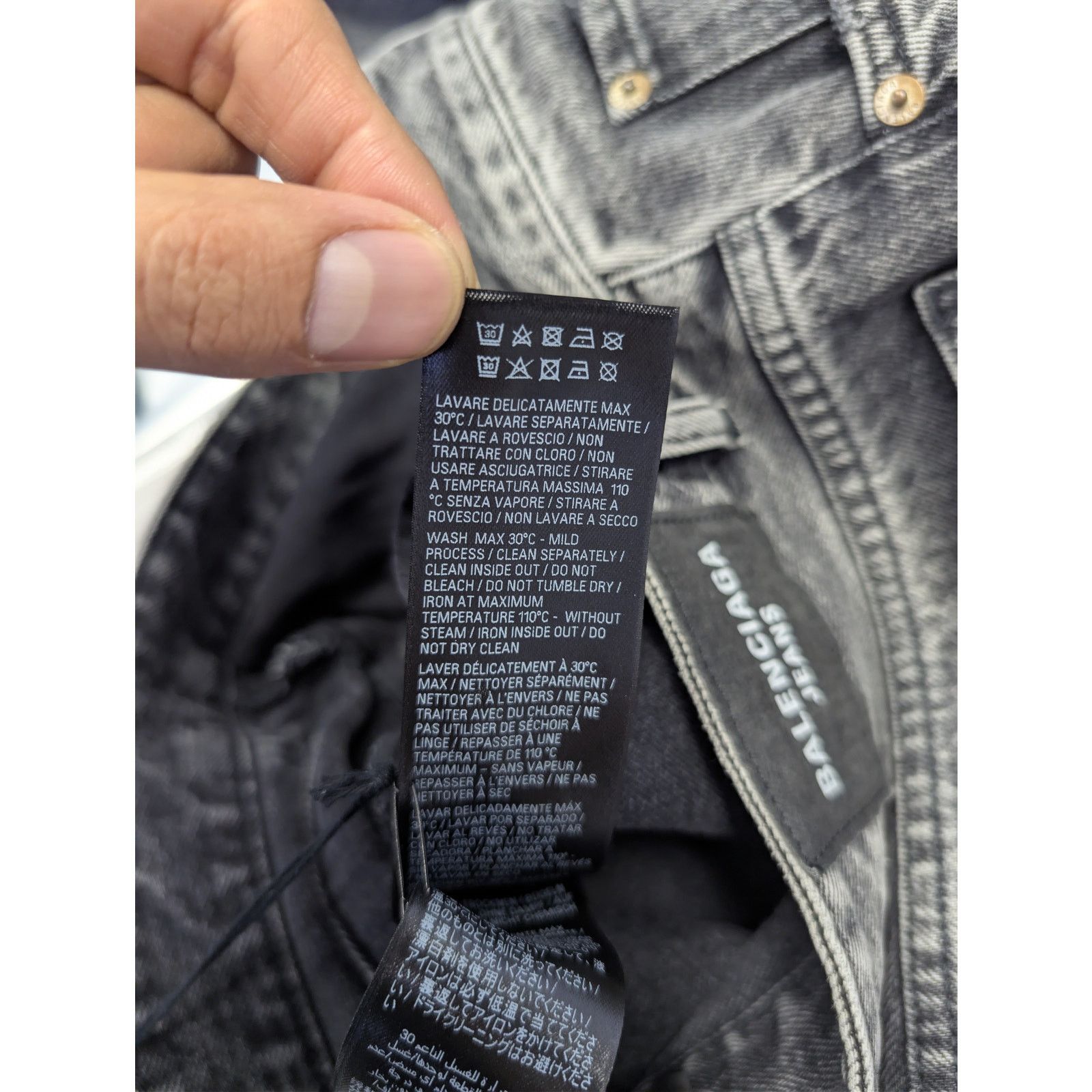 Balenciaga o1rshd1 Low Crotch Distressed Loose Denim Jeans in Black Size US 28 / EU 44 - 18 Thumbnail