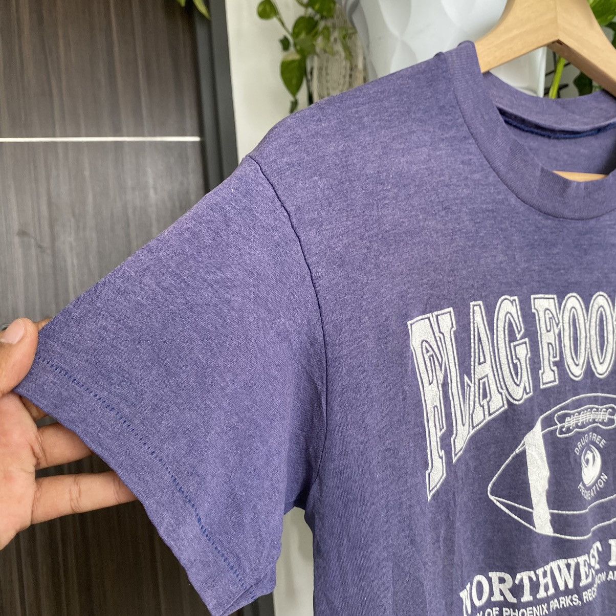 Vintage Thrashed Faded Vintage 80s Football Drug Free ERD GRUNGE TEE Size US M / EU 48-50 / 2 - 3 Thumbnail