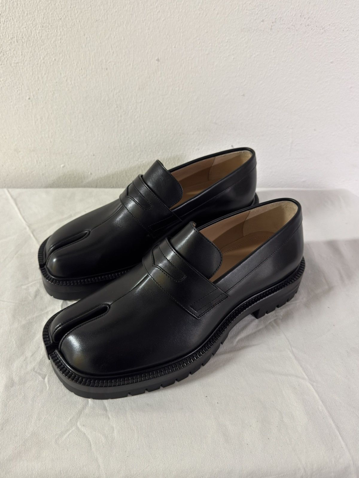 Maison Margiela Maison Margiela Tabi Platform Loafers - Black 41 Size US 8 / EU 41 - 1 Thumbnail