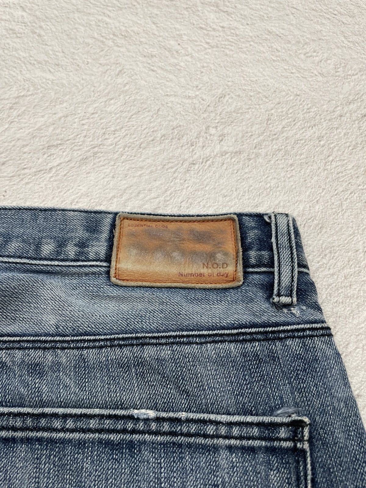 Japanese Brand 2000s Blue Denim Fading Y2K Size US 34 / EU 50 - 8 Thumbnail