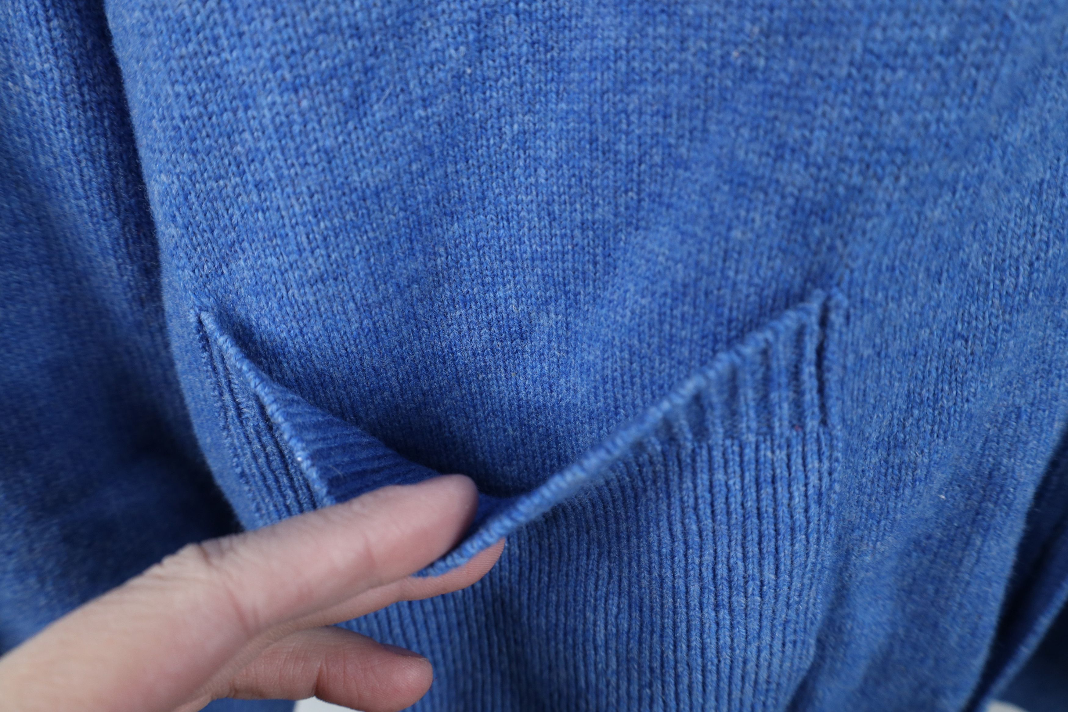 L.L. Bean Vintage LL Bean Blank Lambswool Knit Cardigan Sweater Blue Size US L / EU 52-54 / 3 - 5 Thumbnail