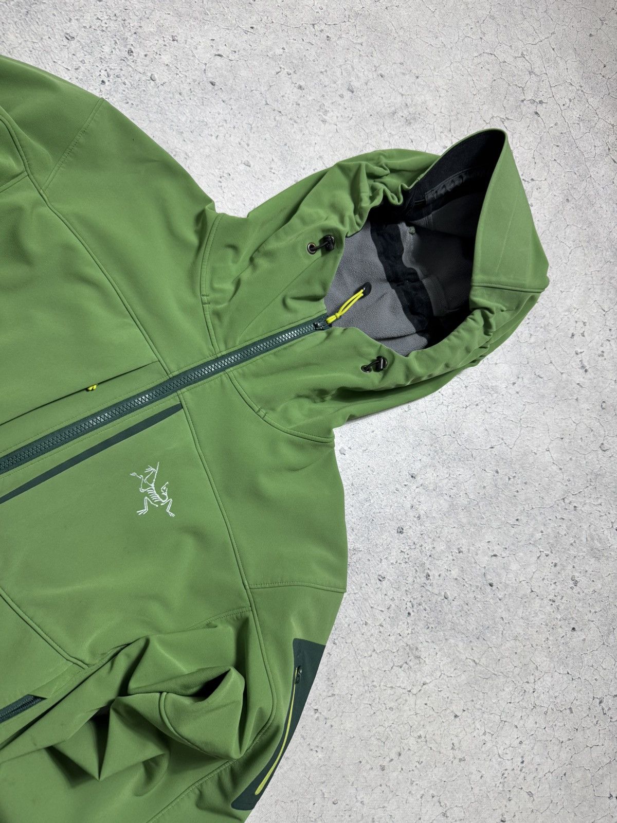 Arc'teryx Arc’teryx Men’s Soft-Shell Outdoor Jacket Size M Vintage Size US M / EU 48-50 / 2 - 5 Thumbnail