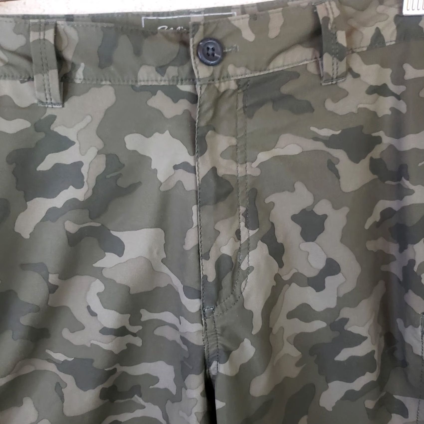 Eddie Bauer Eddie Bauer Flexion Amphib Shorts Men 34W Green Camo Cargo Pocket 10in Inseam Regular Rise Size US 34 / EU 50 - 3 Thumbnail