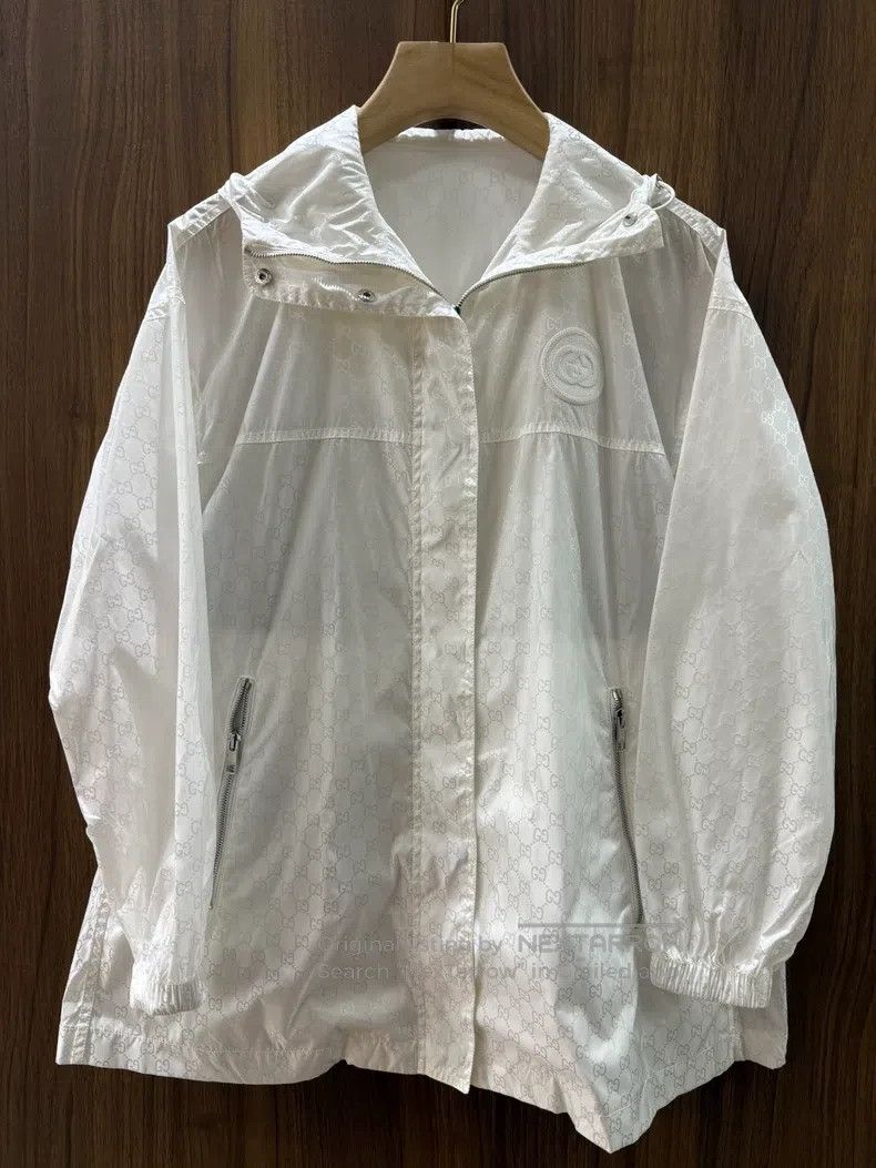 Gucci Gucci White hooded windbreaker jacket Size XS / US 0-2 / IT 36-38 - 1 Thumbnail