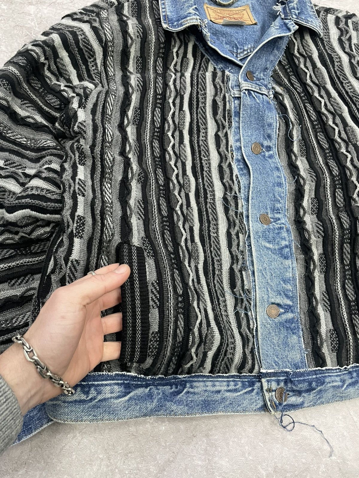 Coogi × Levi's Vintage Clothing RARE LEVIS 1of1 COOGI SWEATER REWORKED REVESIBLE JACKET Size US L / EU 52-54 / 3 - 3 Thumbnail