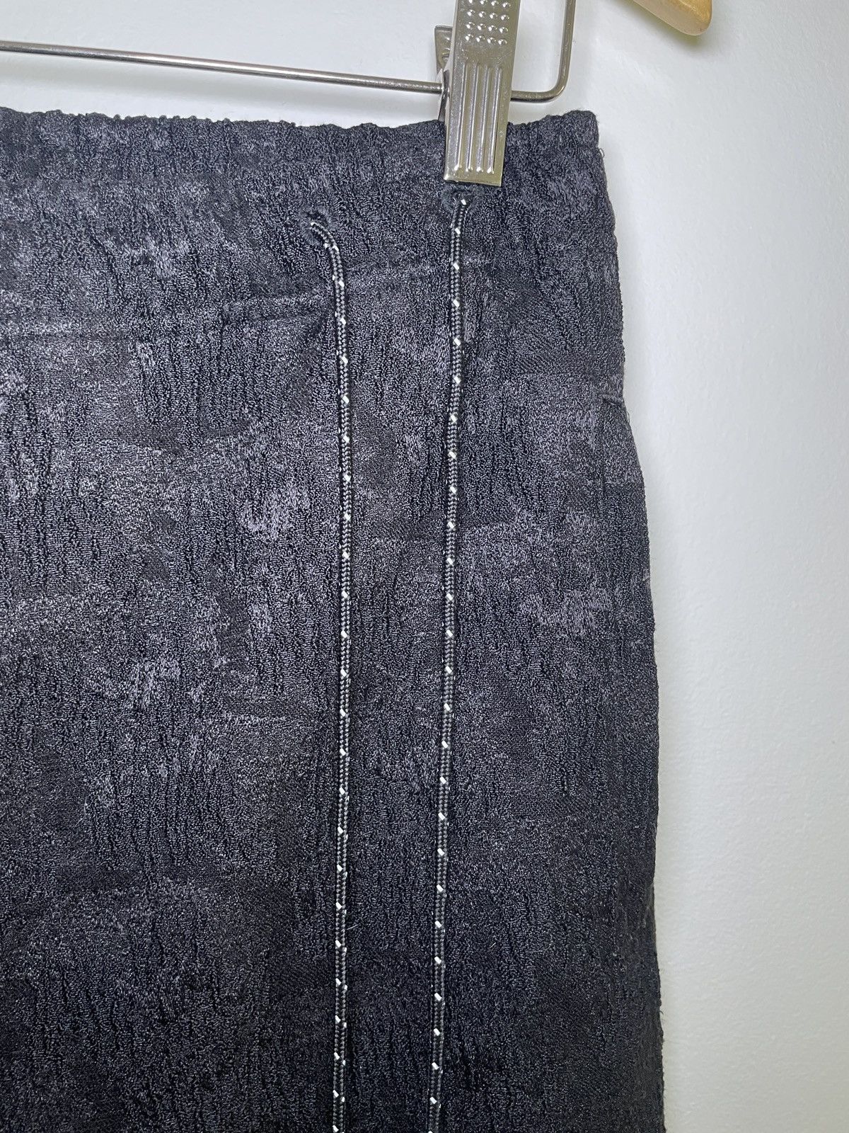 Andersson Bell Andersson Bell Wrinkle Embroidered Flare Pants Size US 28 / EU 44 - 4 Thumbnail