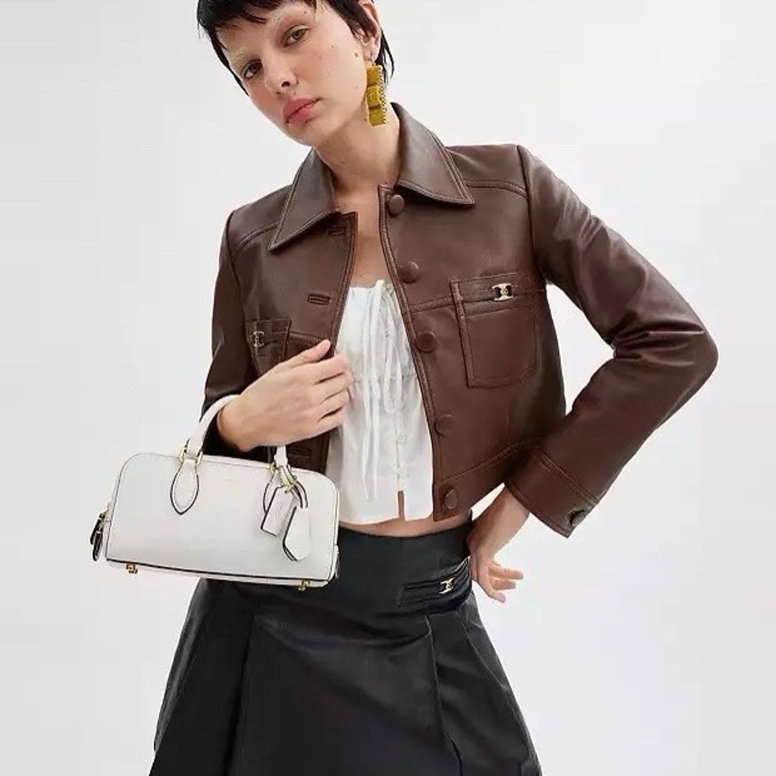 Coach NWT Coach Bowery Satchel 22 Brass/Chalk White Leather CY917 Size ONE SIZE - 8 Thumbnail