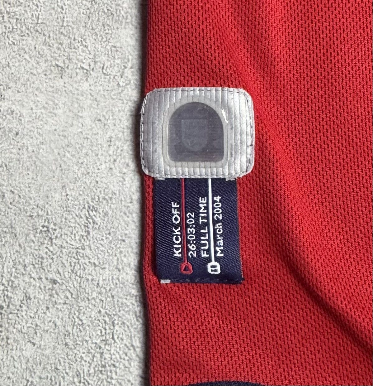 Umbro England 2002/04 Home Shirt Soccer Jersey Long Sleeve Umbro Size US L / EU 52-54 / 3 - 11 Thumbnail