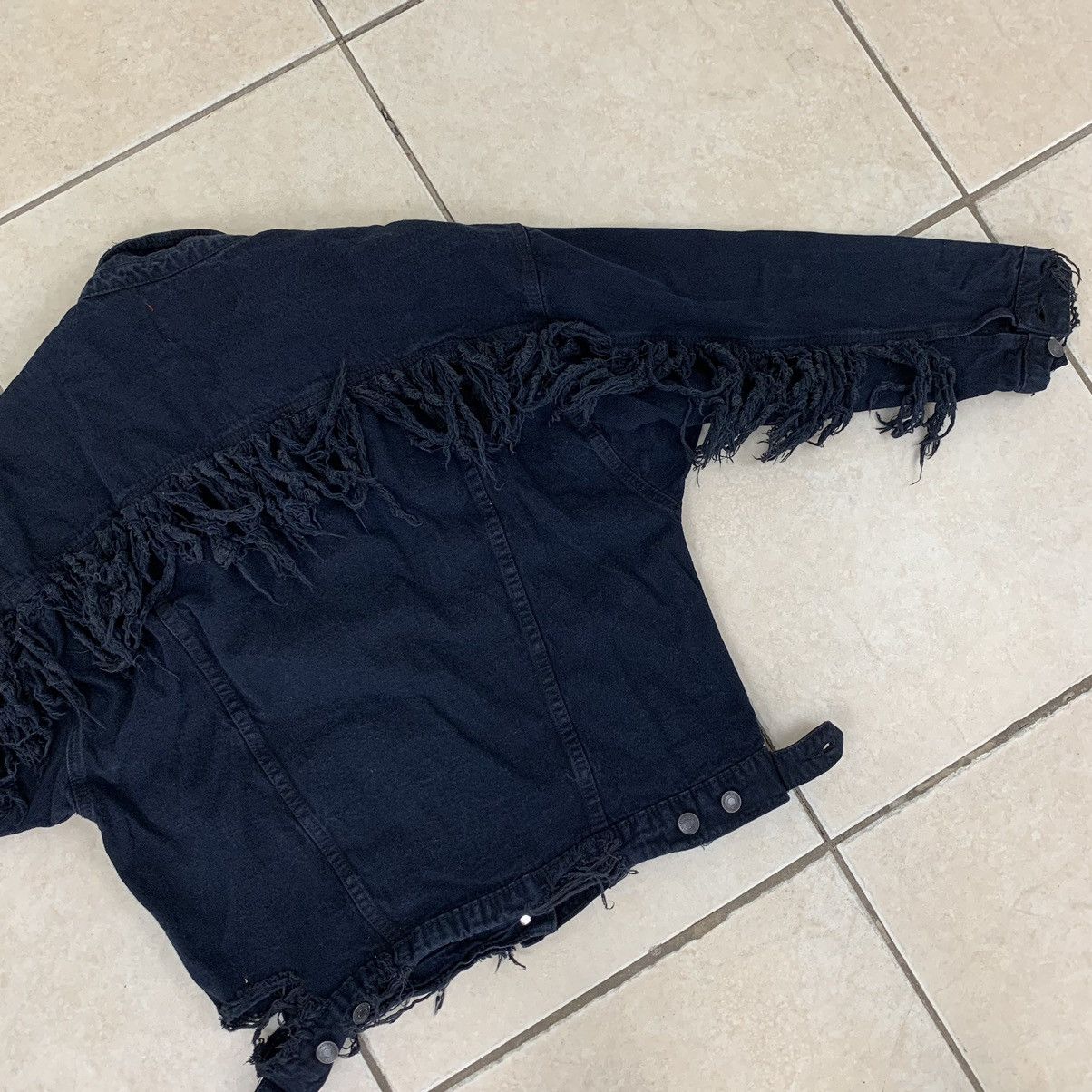 Japanese Brand × Vintage Vintage signatures Distressed Fringe Denim Jacket Size US M / EU 48-50 / 2 - 5 Thumbnail