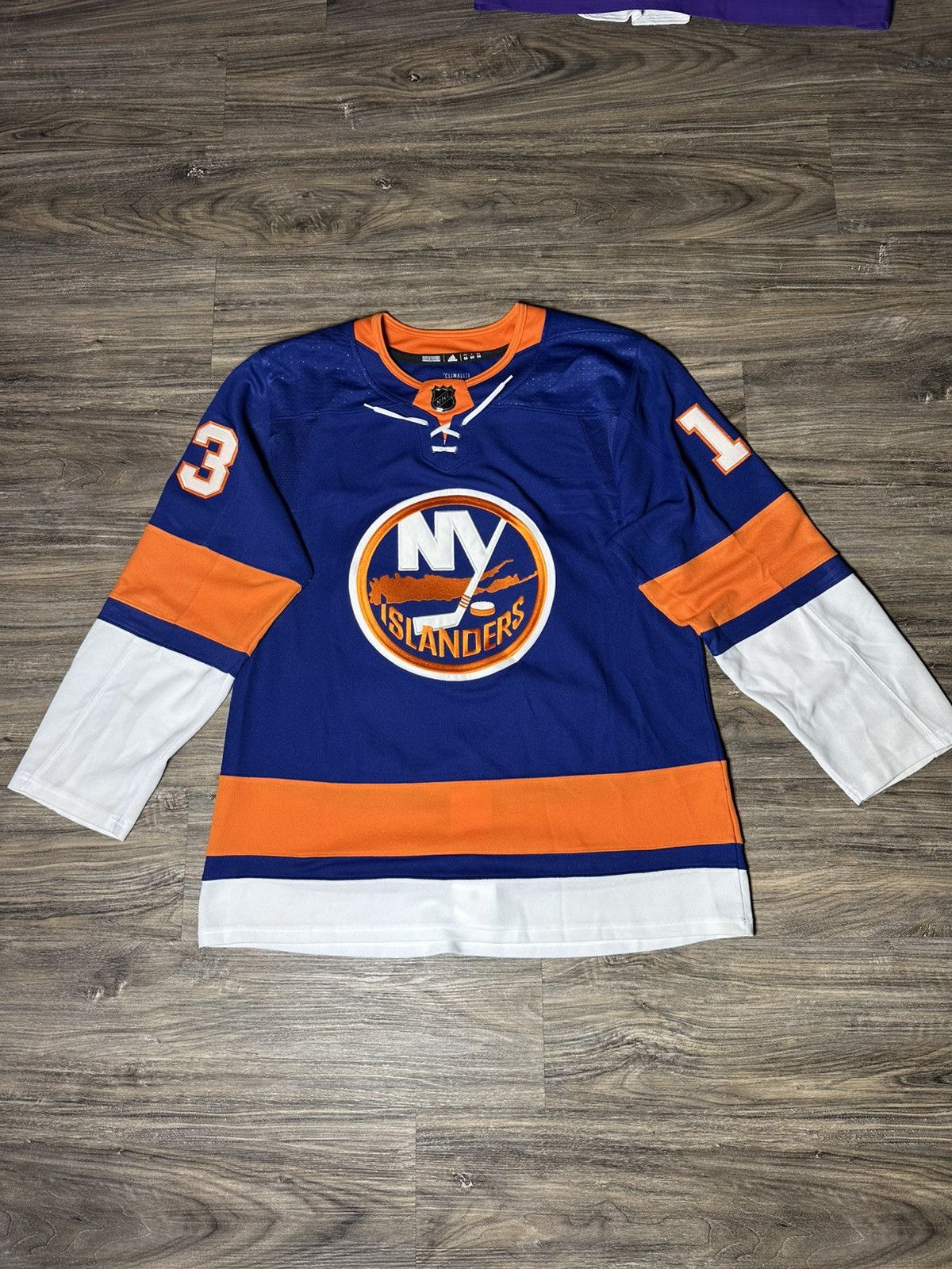 Adidas adidas New York Islanders Mathew Barazal Authentic Jersey Size US M / EU 48-50 / 2 - 2 Thumbnail
