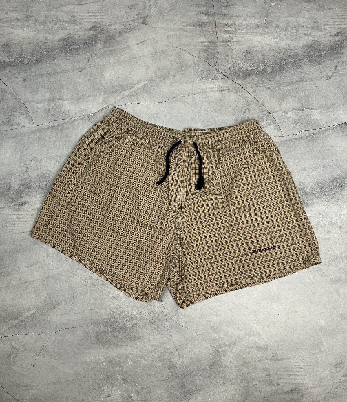 Burberry Rare Vintage 90s Burberry nova check short pants Size US 32 / EU 48 - 1 Thumbnail
