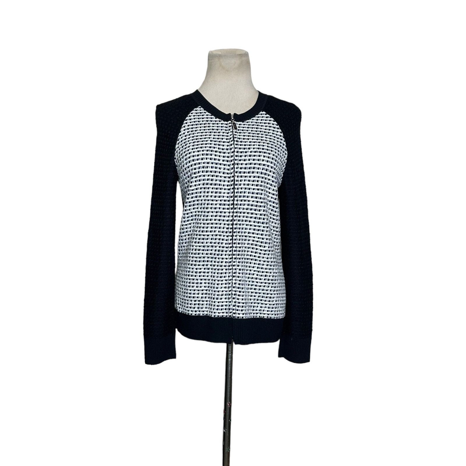 St. John St. John knit long sleeves zippered cardigan jacket size XP Size XS / US 0-2 / IT 36-38 - 12 Thumbnail