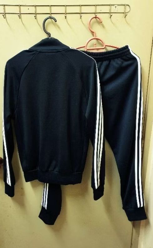 Adidas Tracktop Set ADIDAS SST (Originals) Size US S / EU 44-46 / 1 - 3 Thumbnail