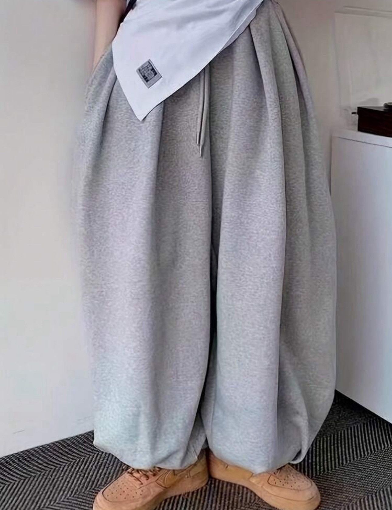 Japanese Brand Oversized BAGGY Y2K Sweatpants Size US 29 - 1 Thumbnail