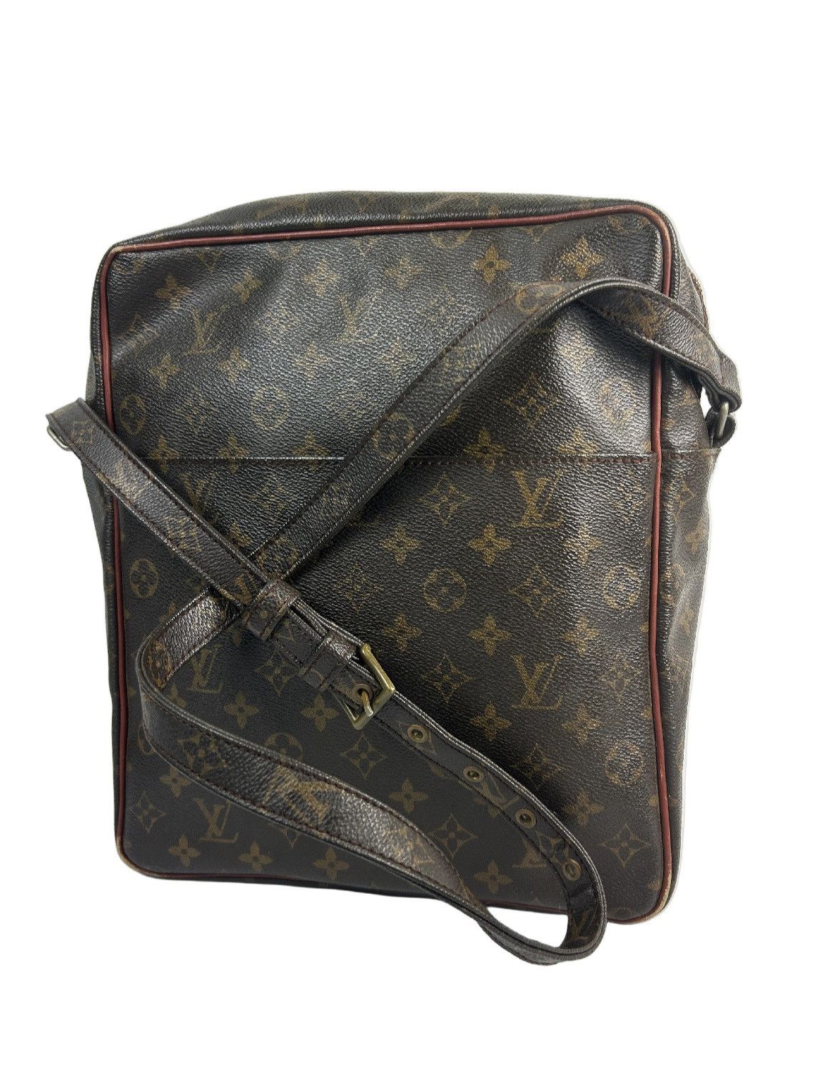 Louis Vuitton Louis Vuitton Monogram Crossbody Bag Size ONE SIZE - 2 Thumbnail
