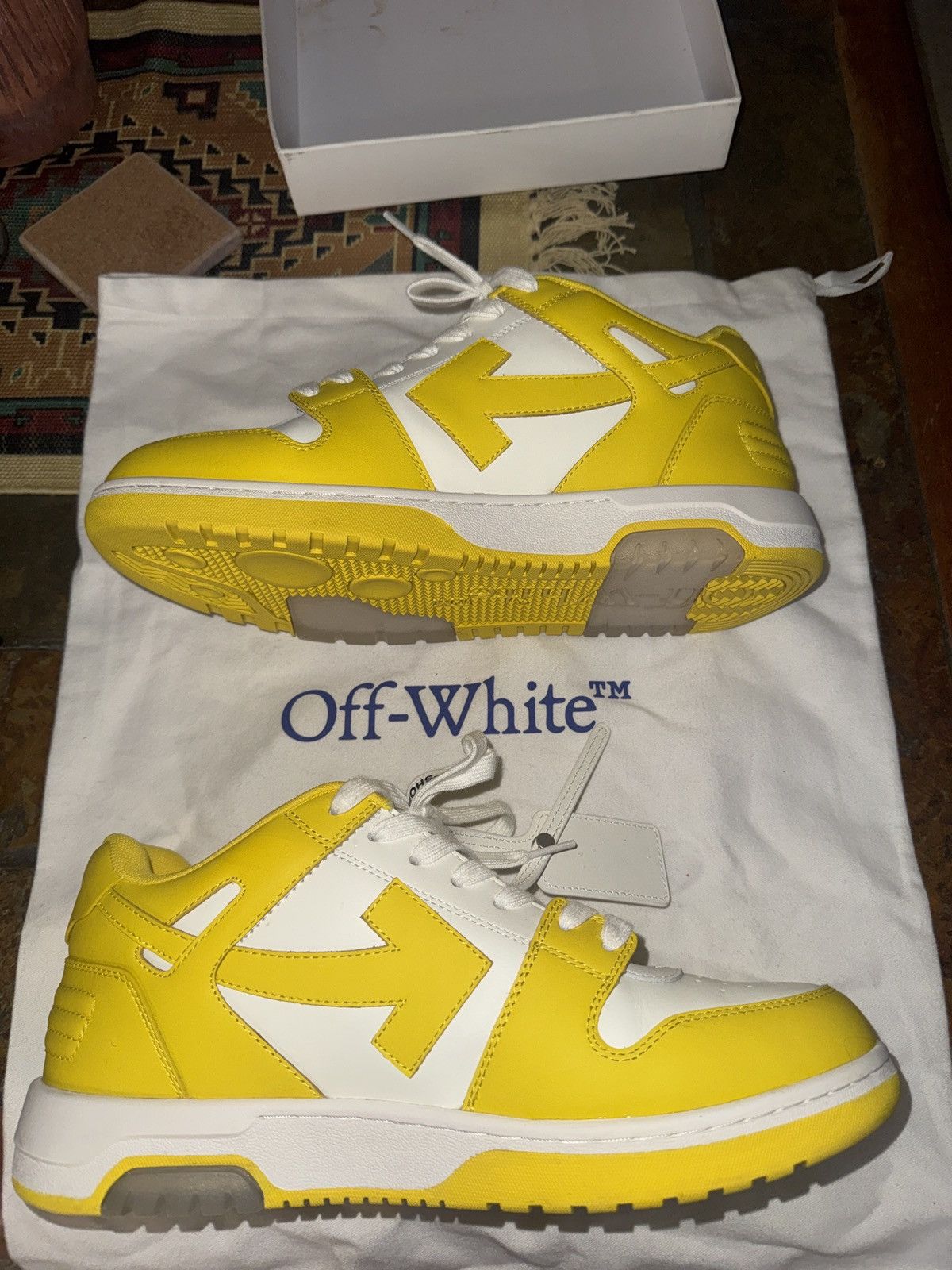 Off-White Yellow Off-White Out Of Office Size US 10 / EU 43 - 2 Thumbnail