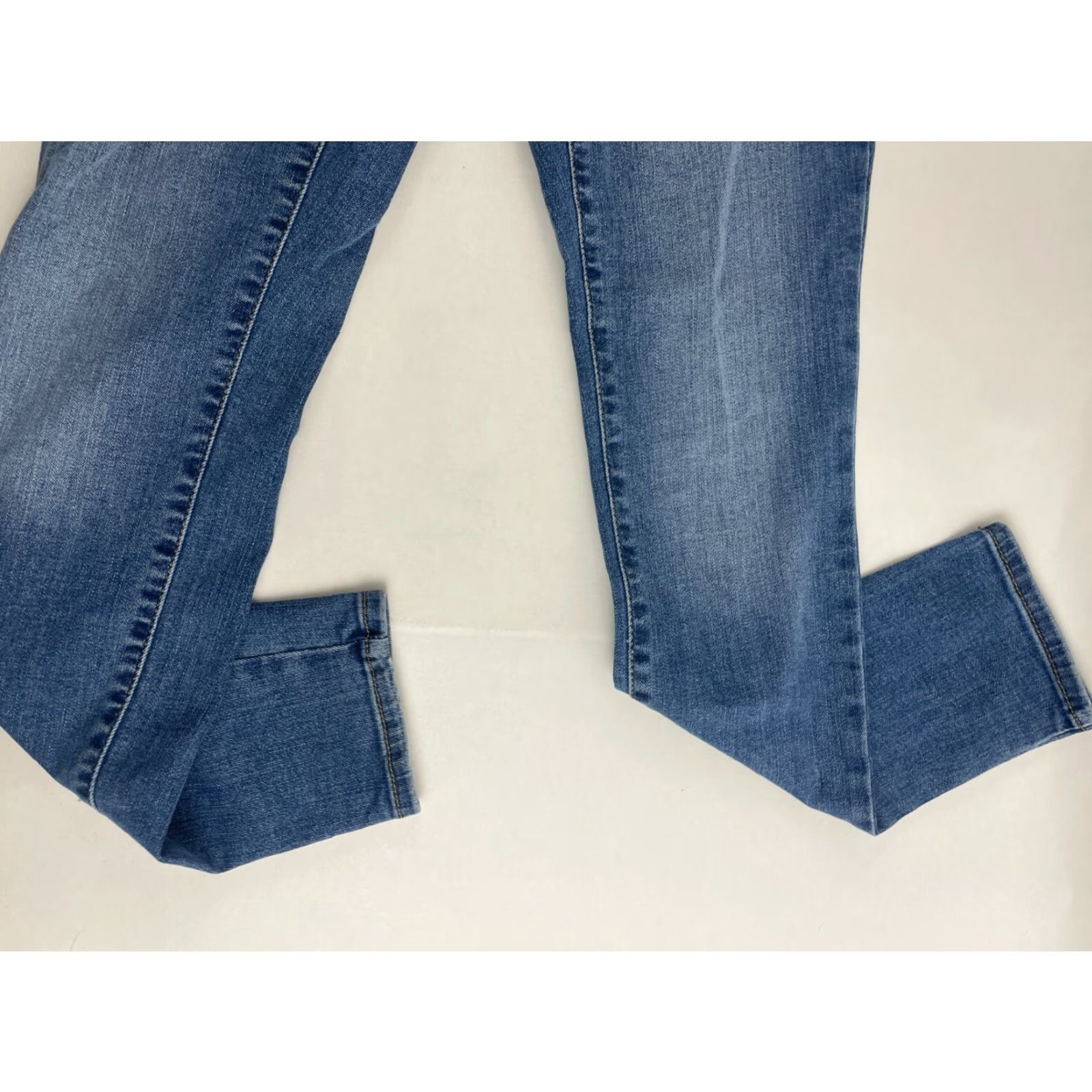 Vintage Universal Thread Jeans Women's 2/26r Blue Denim Skinny Mid Rise Pants Jeans Shirt? Size 28" / US 6 / IT 42 - 4 Thumbnail
