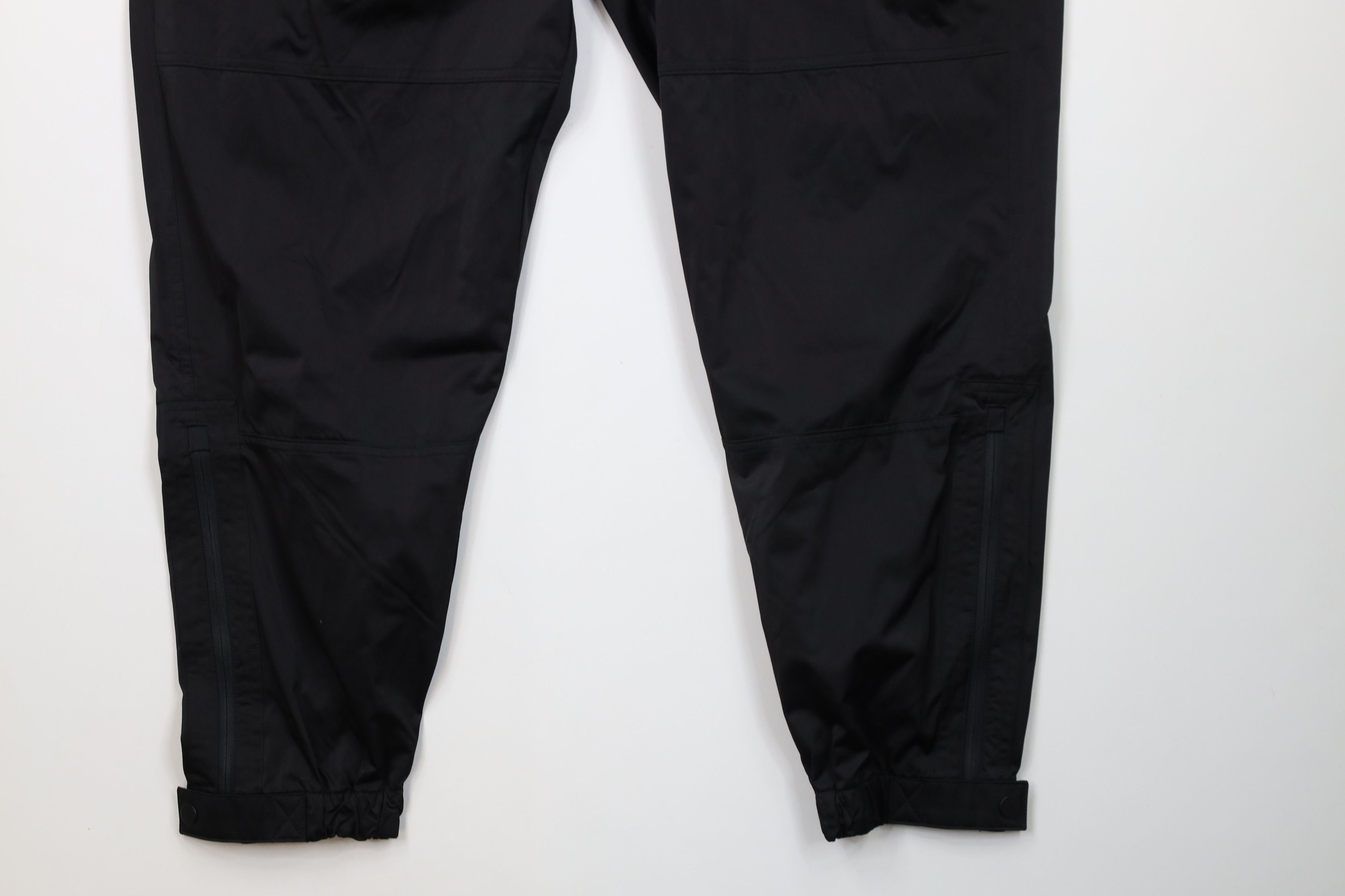 Athleta Athleta Tapered Cuffed Radiant Joggers Jogger Pants Black Size 38" / US 16 / IT 52 - 4 Thumbnail