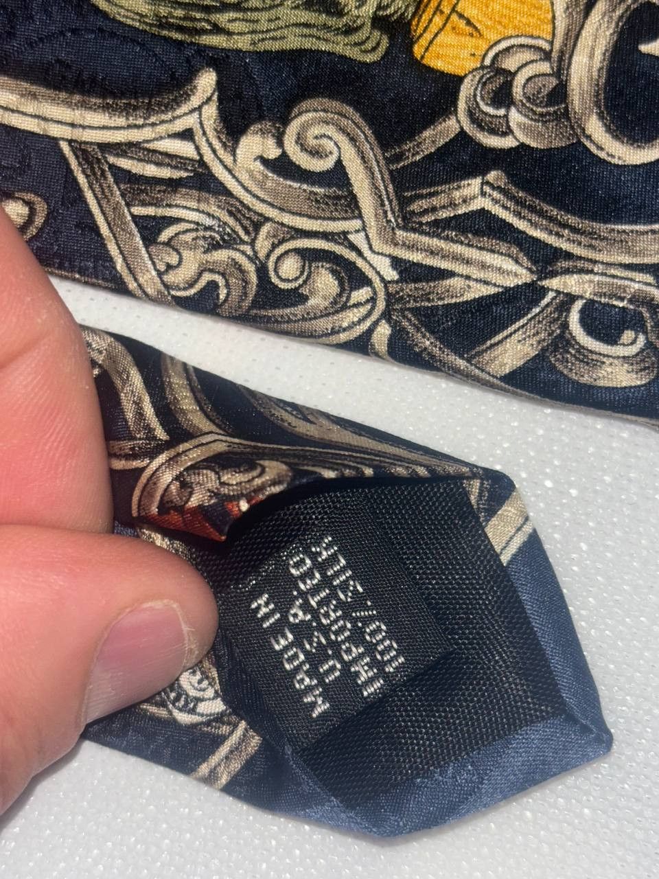 Tabasco Vintage Tie Tabasco NEW ORLEANS 100% silk Made in USA Size ONE SIZE - 9 Thumbnail