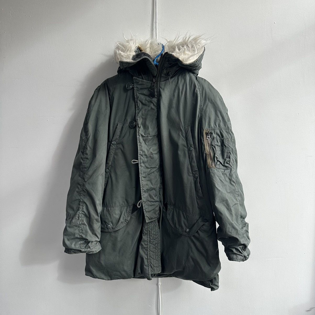 Vintage Vintage Military Parka N-3B Sherpa Hood Flight Jacket USAF Size US S / EU 44-46 / 1 - 11 Thumbnail