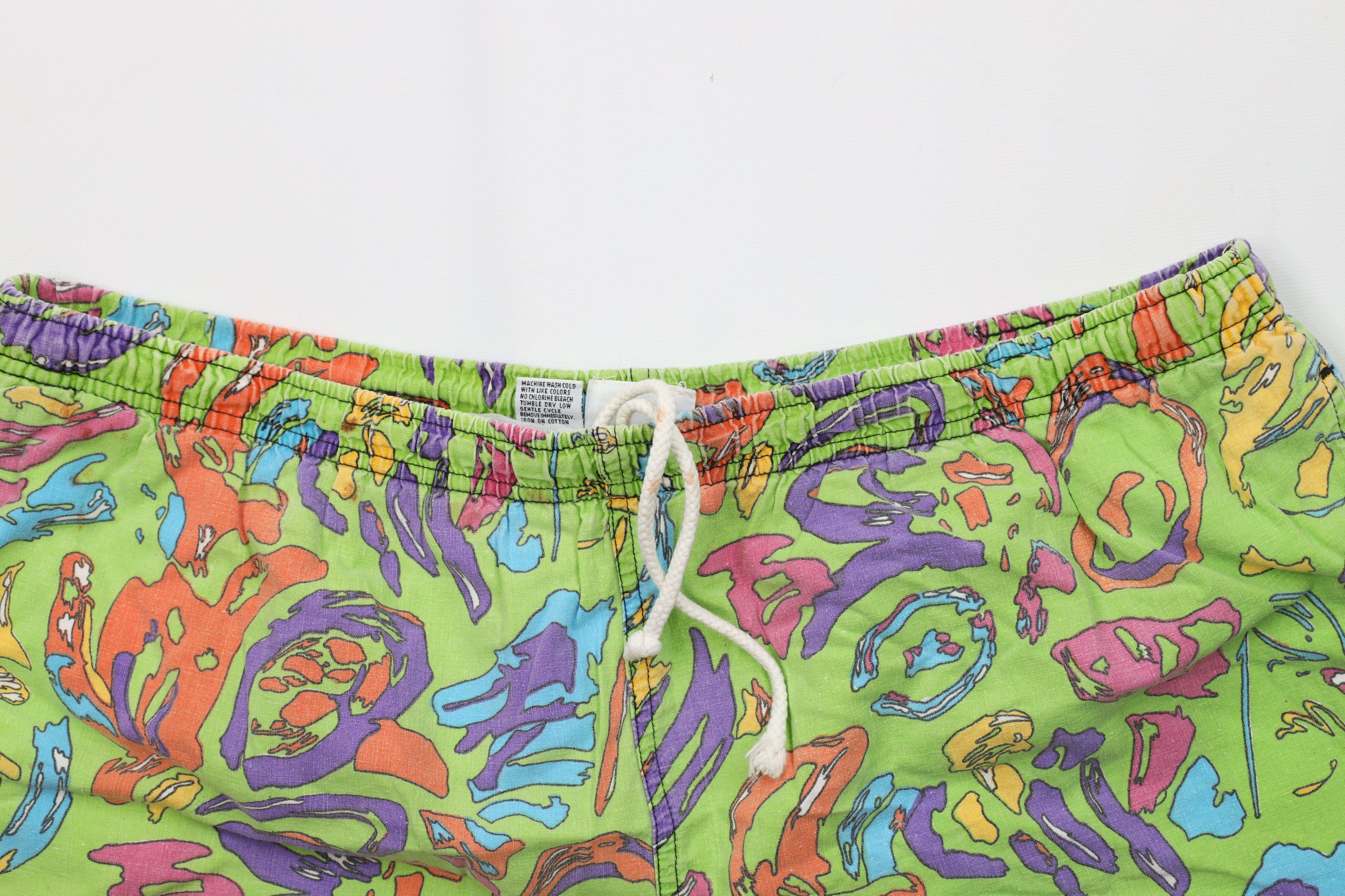 Vintage Vintage 90s Streetwear Abstract Lined Shorts Swim Trunks Size US 36 / EU 52 - 2 Thumbnail
